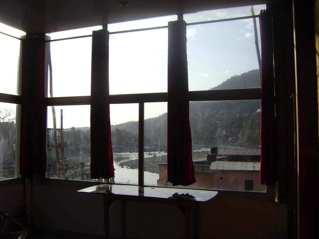 Bluestays Hostel Rishikesh Exterior photo